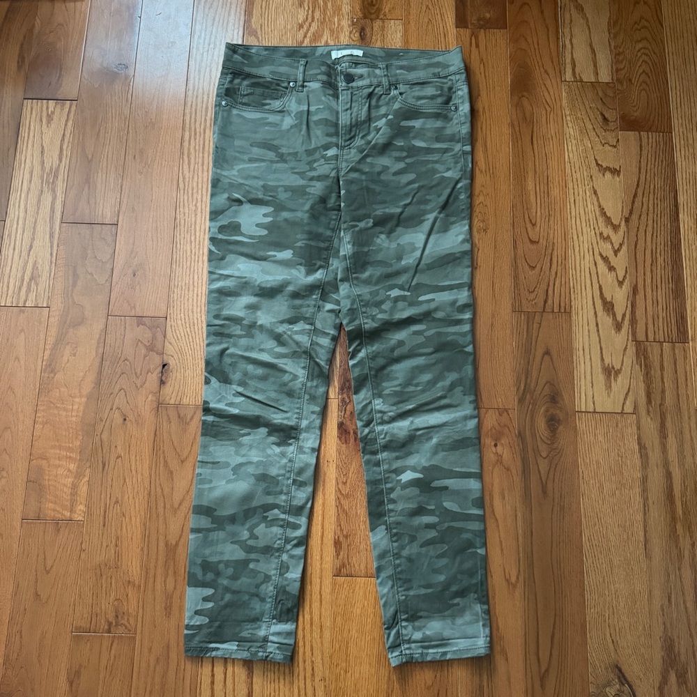 LOFT Olive Green Pants Size 4
